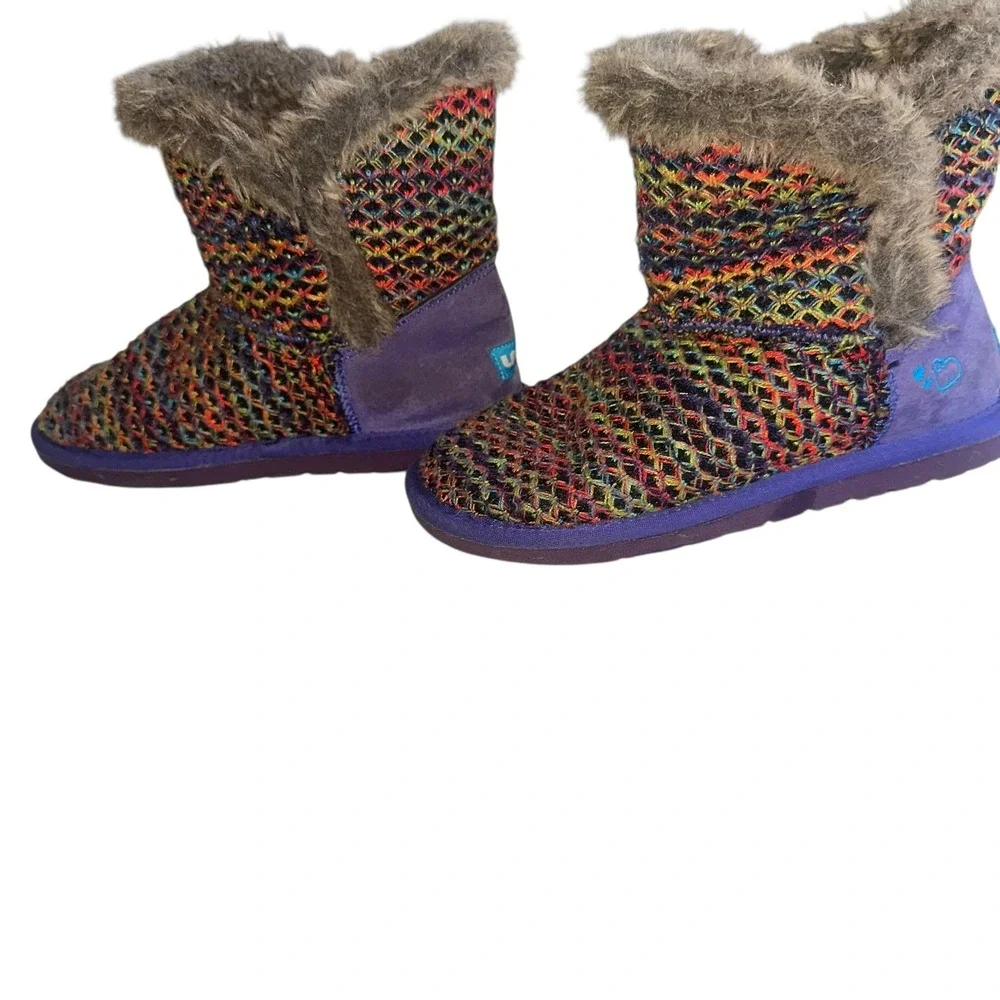 Lamo Kids Rainbow Knit‎ Faux Fur Lined Boots Purple Size 4Y